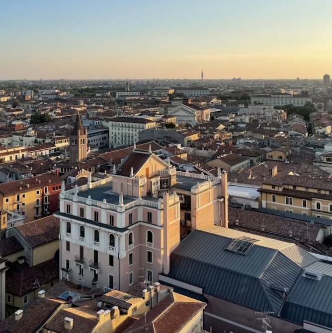 Strutture pubbliche e private