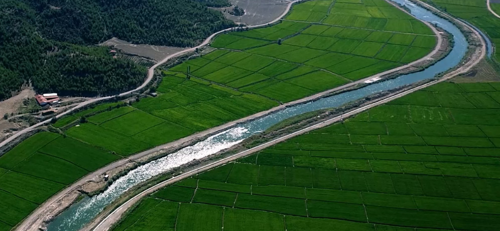 Percorso di un fiume visto dall'alto